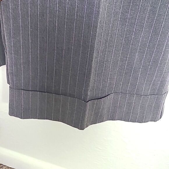 Cato Gray & White Pinstripe Wideleg Pants, Size 16 - Picture 5 of 9